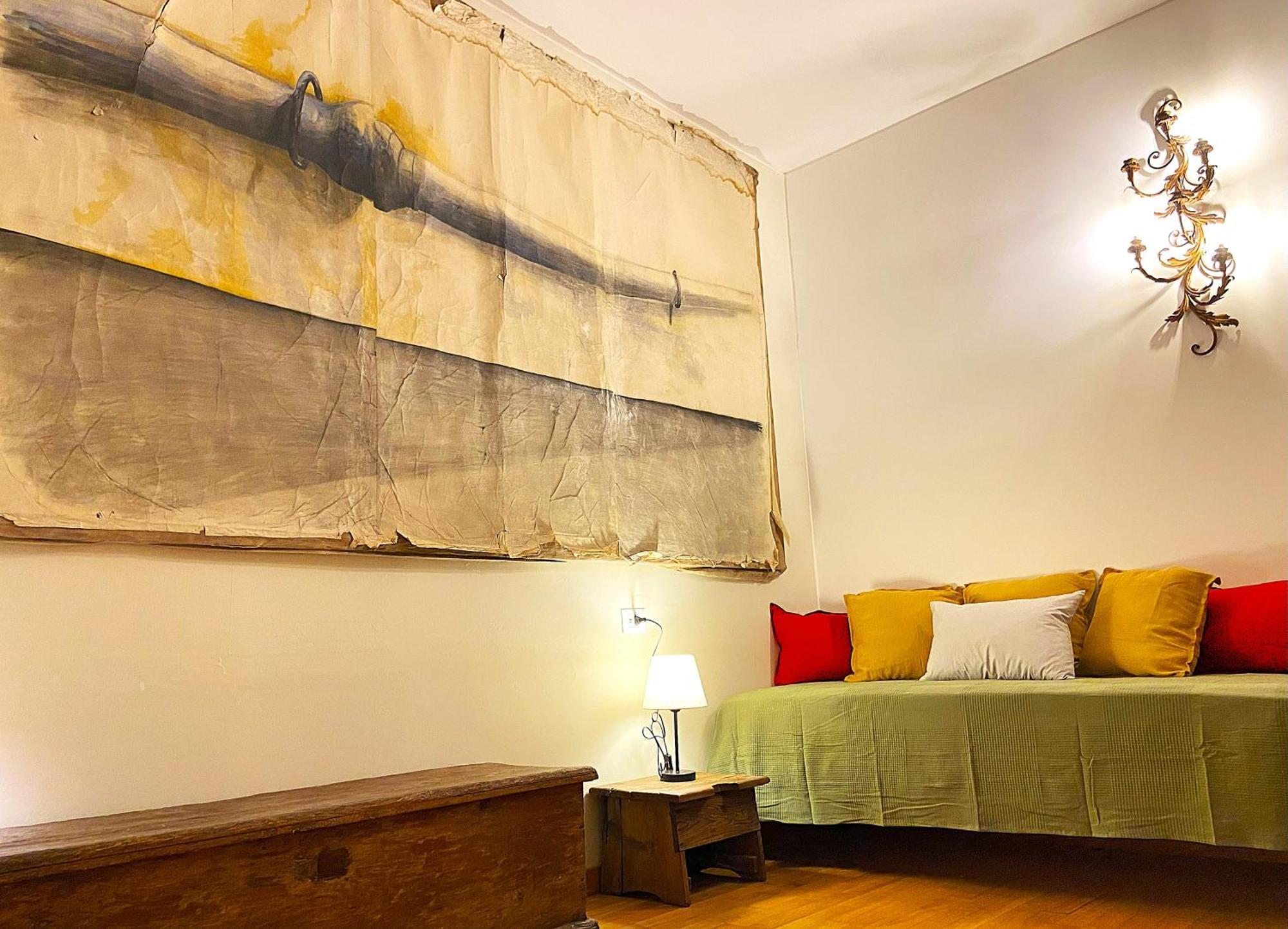 Trastevere Advenida Rome
